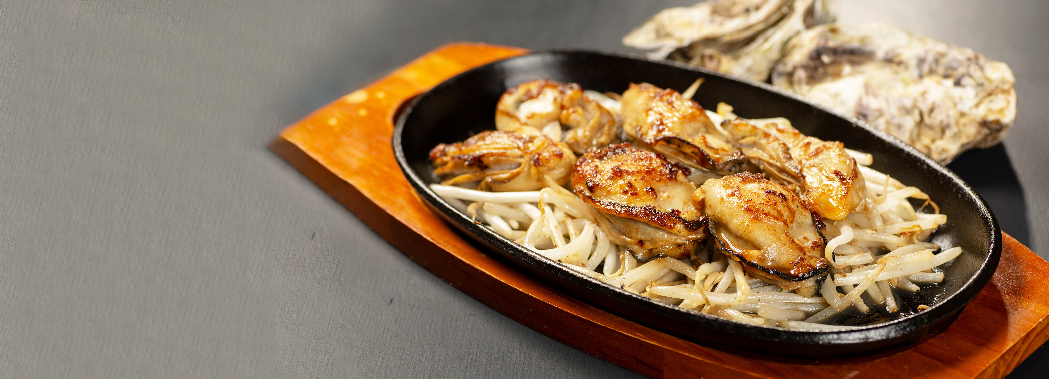 【公式】TEPPAN諒庭｜広島駅・お好み焼き・鉄板焼き